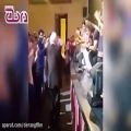 عکس رقص سرخوشانه ‎محمود دولت آبادی در انتهای کنسرت لیان