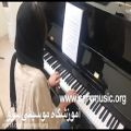 عکس پیانو نوازی صفورا صفری (آموزشگاه موسیقی سرو)