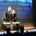 عکس اجرای آهنگ سرباز وطن توسط یاس در کنسرتش