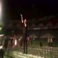 عکس اجرای هادی فرشچی در اولین حضور بانوان در ورزشگاه آزادی