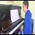 عکس سامان حسینی - نوازندگی پیانو - قطعه first experience