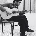 عکس اجرای با گیتار خیلی زیبا و دلنشین ترا نه فرامرز اصلانی توسط خواننده محمد اسدی