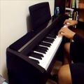 عکس نوازندگی زیبا با پیانو دیجیتال مدل کرگ sp 170