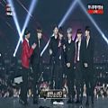 عکس BTS برنده popularity awards در مراسم Asia Artist Awards 2018