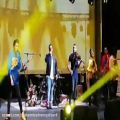 عکس اجرای آهنگ از تو چه پنهون در کنسرت اردبیل محمدرضاگلزار