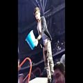 عکس Zayn throwing water to a fan