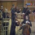 عکس Yuri Bashmet plays Schnittke Monologue for viola and strings - video 1989
