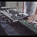 عکس معرفی و تست دی جی کنترلر رولند Roland DJ-808