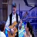 عکس گیتار زدن و خوندن سرخیو راموس(بازیکن رئال)برای زنش