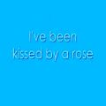 عکس آهنگ زیبای Kiss From A Rose از SEAL (موسیقی فیلم Batman Forever)