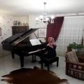 عکس معصومه جواهری نیا مدرس پیانو آموزشگاه موسیقی فریدونی