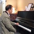عکس نوازندگی فوق العاده پیانو توسط استاد علی لواسانی