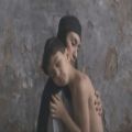 عکس موزیک ویدیوی فیلم «اتاق تاریک» با همخوانی مینا مومنی