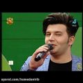 عکس اجرای زنده موسیقی توسط سعید مردانی، خواننده همدانی در تلوزیون