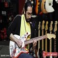 عکس نوازندگی راز گرانپایه با Fender Jimi Hendrix Monterey Stratocaster