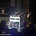 عکس تکنوازی سیروان در کنسرت اسفند ۹۷ (قاب عکس خالی)