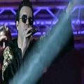 عکس اجرای زنده آهنگ بدرود از کاوه آفاق در کنسرت ۱۸ آبان
