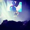 عکس اجرای زنده آهنگ فلوکستین از کاوه آفاق در کنسرت ۱۸آبان