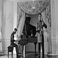 عکس آیرلیق با نوای کمانچهٔ امامیار حسن اف و پیانوی اعتیبار اسدلی