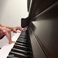 عکس پیانو زدن من ^^ از یكى از قطعه هاى ٦ سونات كلمنتى (پارت ١)