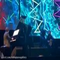 عکس اجرای کنسرت مهران مدیری با پیانو FEURICH 218 | گالری پیانو نوا