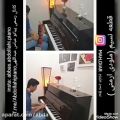 عکس پیانو نوازی قطعه نسیم توسط هنرجوی عباس عبداللهی مدرس پیانو