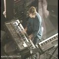 عکس تونی بنکس (Tony Banks) - اجرای کیبورد در کنسرت 2