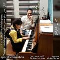 عکس پیانو نوازی قطعه جان مریم توسط هنرجوی عباس عبداللهی مدرس پیانو