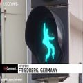 عکس چراغ قرمز الویس در آلمان