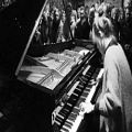 عکس اجرای پیانو آهنگ یاوران مسم استاد شهرام ناظری Joanna Goodale