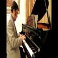عکس درمیان گلها - آرش ماهر - پیانو ایرانی Arash maher