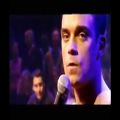 عکس اجرای آهنگ فوق العاده زیبا Robbie Williams - Betterman