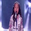 عکس اجرای آهنگ موآم توسط دختر ۹ ساله
