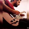 عکس نوازندگی گیتار الکتریک میلاد براتی