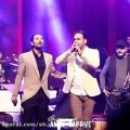 عکس همخوانی سیامک عباسی و امیرعباس گلاب در کنسرت