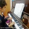 عکس نوازندگی پیانو پریا اسلامی « ویدیو شماره ۷۰ »