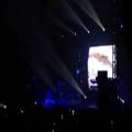 عکس کنسرت زیبایی از توماس آندرس آهنگ Why Do You Cry در کنسرت لهستان