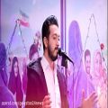 عکس اجرای ترانه رضا صادقی توسط علی بنی عقیل خواننده گلستانی در برنامه زندگی پلاس