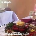 عکس آشپزی که در رستوران فرمانیه ترانه ای از فردین را به زیبایی اجرا میکند
