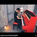 عکس اجرای آهنگ زیبای attention با پیانو