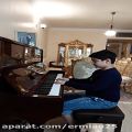 عکس نوازندگی پیانو ارمیا کدخدا زاده
