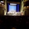 عکس در این ویدئو قسمتی از اجرای ارکستر سمفونیک به رهبری شهرداد روحانی را ببینید