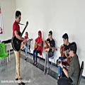 عکس اجرای زنده آهنگ پاییز شادمهر عقیلی توسط هنرمندان نابینای موسسه دستان بینا