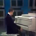 عکس شوخی با پیانو Victor Borge | گالری پیانو نوا