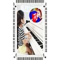 عکس عروسک قشنگ من پیانو نوازی حریر حیدریان آموزشگاه نیاک موزیک آمل