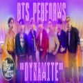 عکس اجرای آهنگ Dynamite از بی‌تی‌اس BTS در برنامه‌ی The Tonight Show