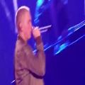 عکس اجرای زنده ی آهنگ Rap God از استاد Eminem