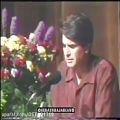 عکس دوبیتی‌خوانی استاد شجریان در کنسرت «پیام نسیم» - لس‌آ‌نجلس ؛1990 میلادی