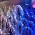 عکس استفاده از حباب پلاستیکی در کنسرتی در آمریکا به دلیل بحران کرونا