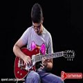 عکس نوازندگی رایان با گیتار Gretsch